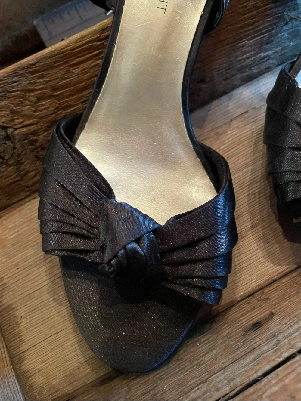 FIONI Clothing Black Satin Knot Peep-Toe Heels
